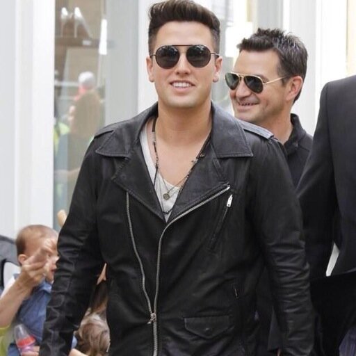 I've got this thing for a band called Big Time Rush. Obsession. Henderson is my k i n g . Team {0/4} but one day that will change. :) Rusher, Heffron Driver.