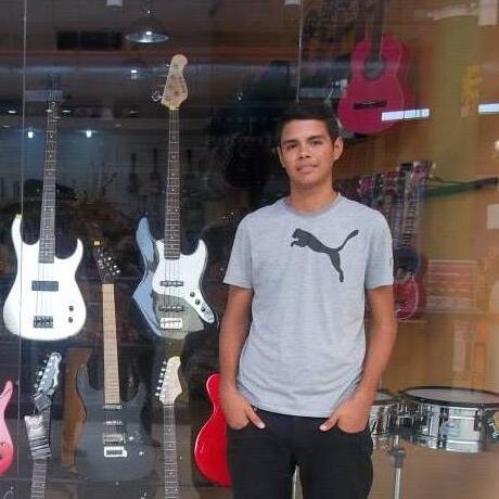 AlexanderAAPC's profile picture. Rock lo Mejor