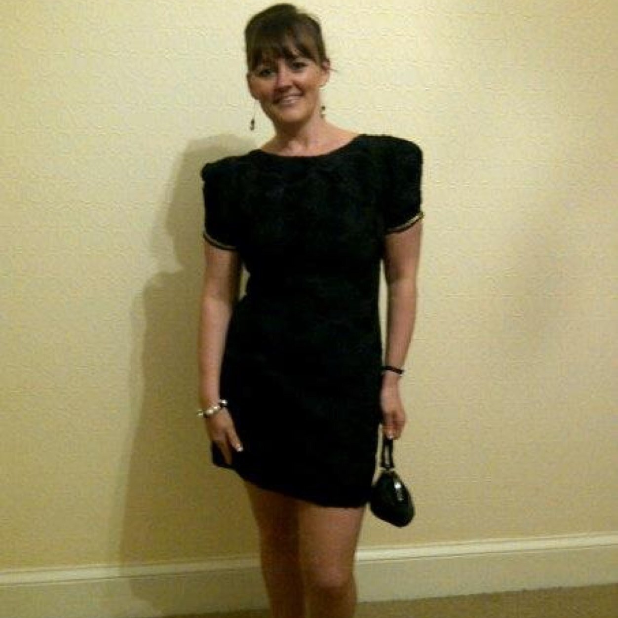 I have 1 beautiful daughter! I love books,music, watching rugby (Leinster) and football (LFC) shopping for shoes, and dancing!