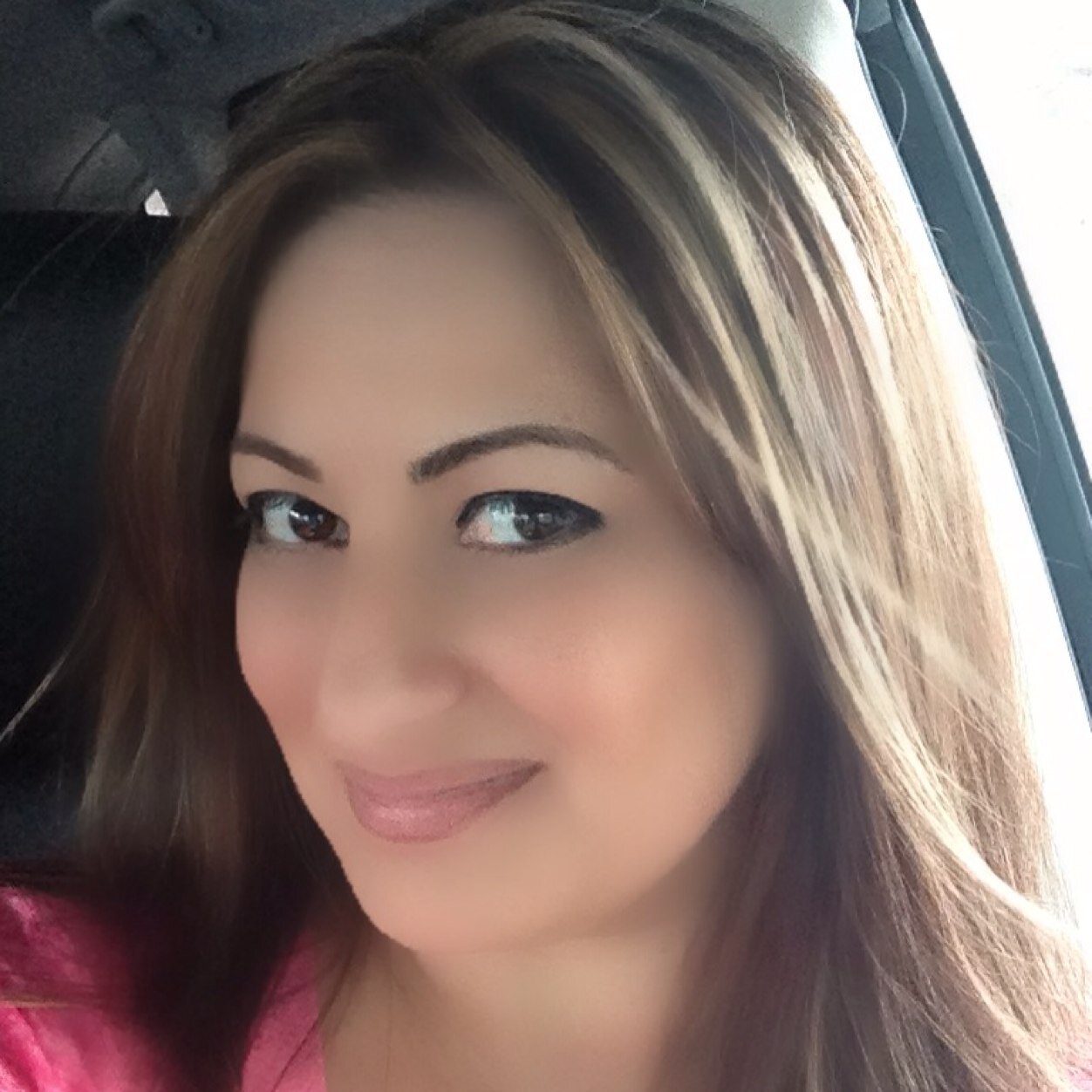 Cyndee21A's profile picture. 