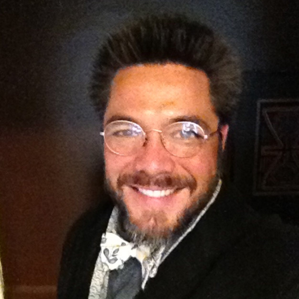 LifeStylist, Bohemian, Actor / Artist who loves all people and the earth we live upon.  Eco design reclaim guru, world explorer and ultimate thriftstar!
