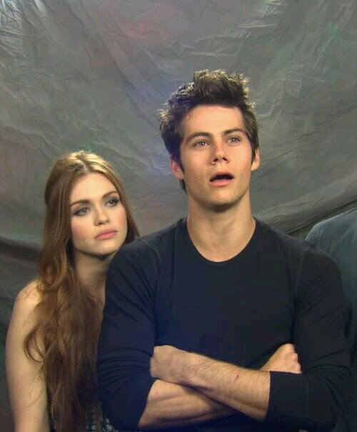 So I kinda have an evil spirit inside of me called a Nogitsune and I just found out I have Frontaltempral Dementia. Lucky huh? [#TW RP 18+]