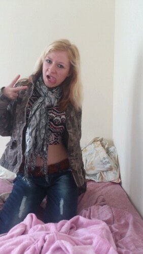 leannevaughan10's profile picture. I'm a belieber I love jb so much hugs my instergram adder is leannevaughan3 I'm also a model love going New places can also speak a little bit of Arabic :o