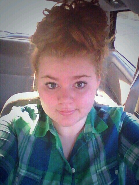 I love music, writing, sports, and school. My bday is February 9th. kik is zkeziah1 and instagram is keziah_white9