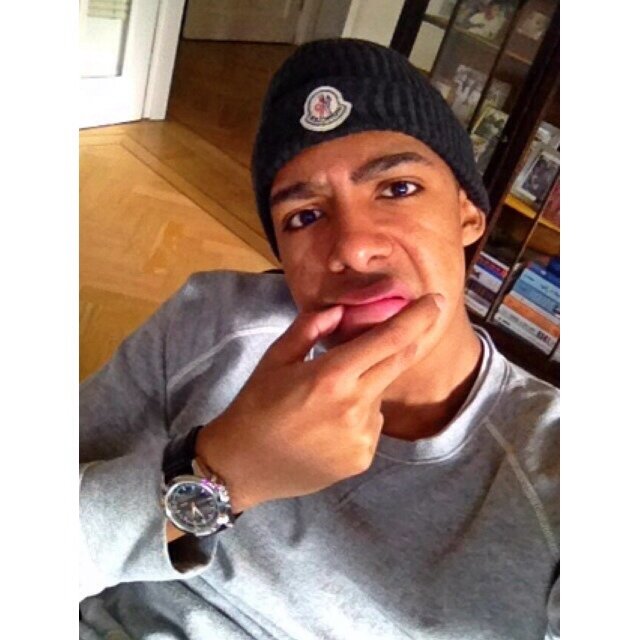 instagram: gavingi_