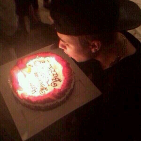 ♥♡♥happy birthday to justin Bieber ♡ love you so much for ever baby justin you are today 20 love you justin ♡ love you so much for ever baby justin ♡