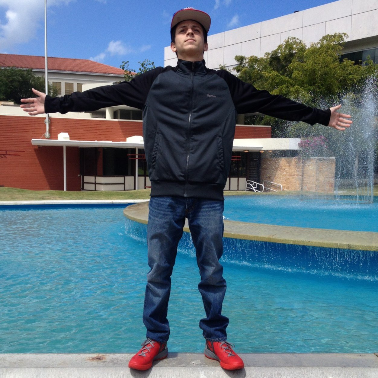 _SmokezZ_7's profile picture. Call of duty competitive player. Trying to reach the pros. Follow and I follow back (same thing unfollowing) ''Reach for the stars''
       XBOX ONE