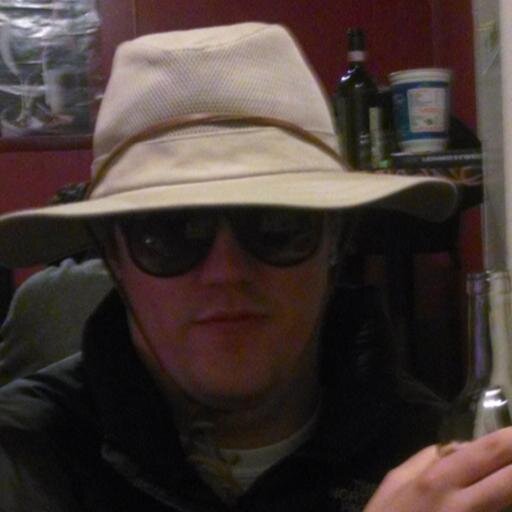 StukensToucans's profile picture. Tubular!