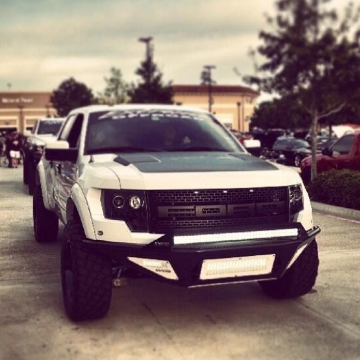 Follow to see some badass trucks daily. Merica.