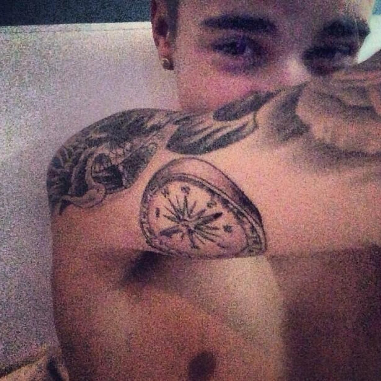 yousmiless's profile picture. he's all that matters to me