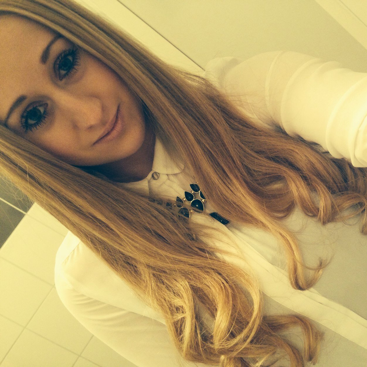when life gives you a hundred reasons to cry, show life that you have a thousand reasons to smile.