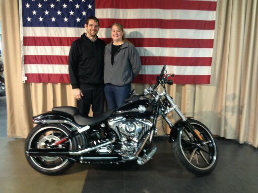 I love volleyball, Harley Davidson, Family and friends!!