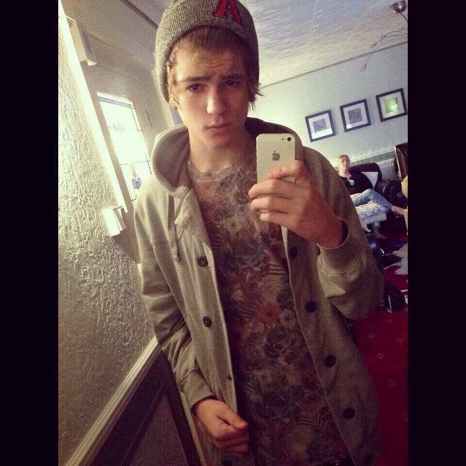 LoveDanielJxx's profile picture. 