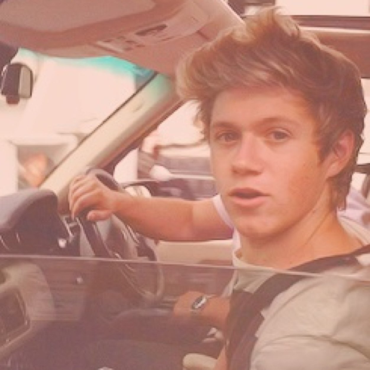 cackle_niall's profile picture. @cackleharry