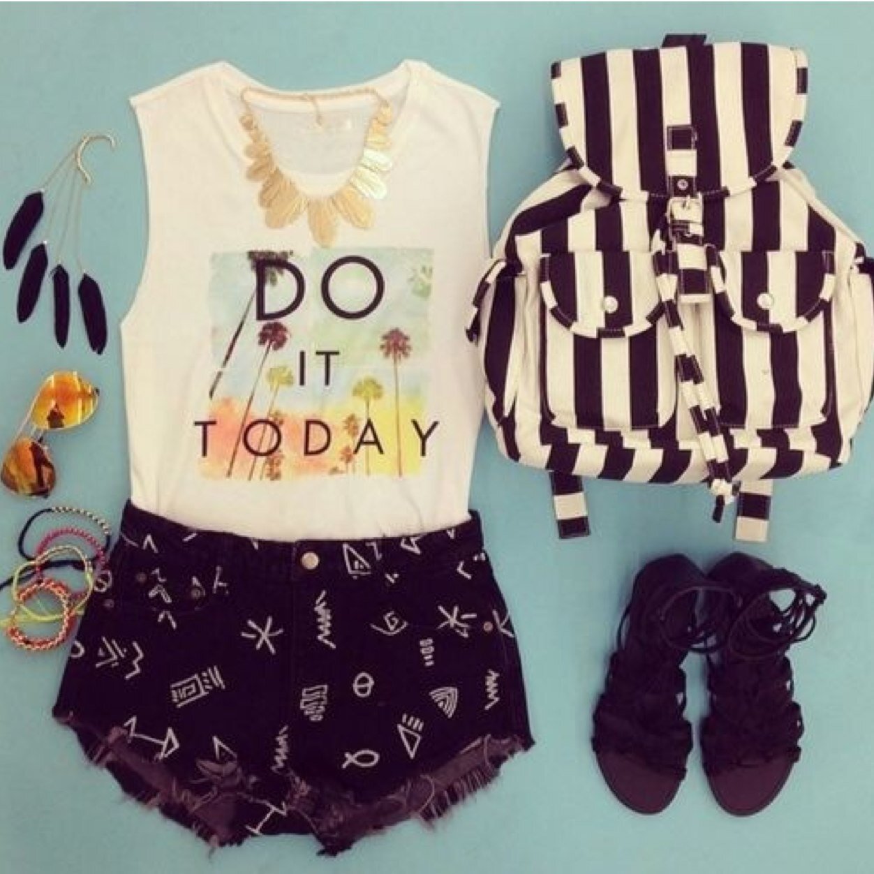 التوصيل لجميع مناطق المملكه
 .. للتواصل : 
- kik : Eve_Shop
- Bbm : 73EBEA96