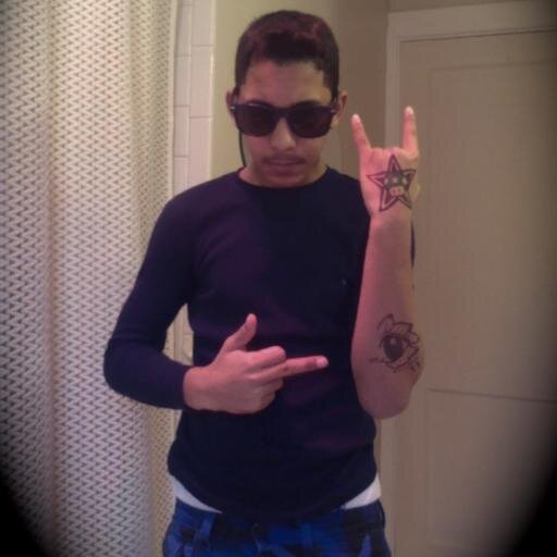 GersonSerrata2's profile picture. Soy BiologO ;) Experto en cazadores de pitones. 
FOLLOW ME ;)