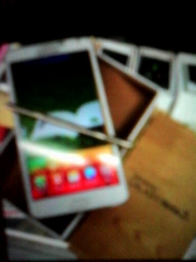 iPhone 5C : 2,6 jt | iPhone 5S 16GB : 2,8 jt/32GB : 3,1 jt/64GB : 3,5 jt | Samsung Galaxy Note 3 : 2,8 jt |