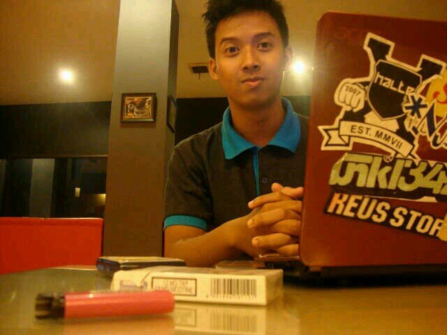 RifandaAngga's profile picture. perbaiki kesalahan yang dulu,berjanji tidak akan mengulangi nya lagi