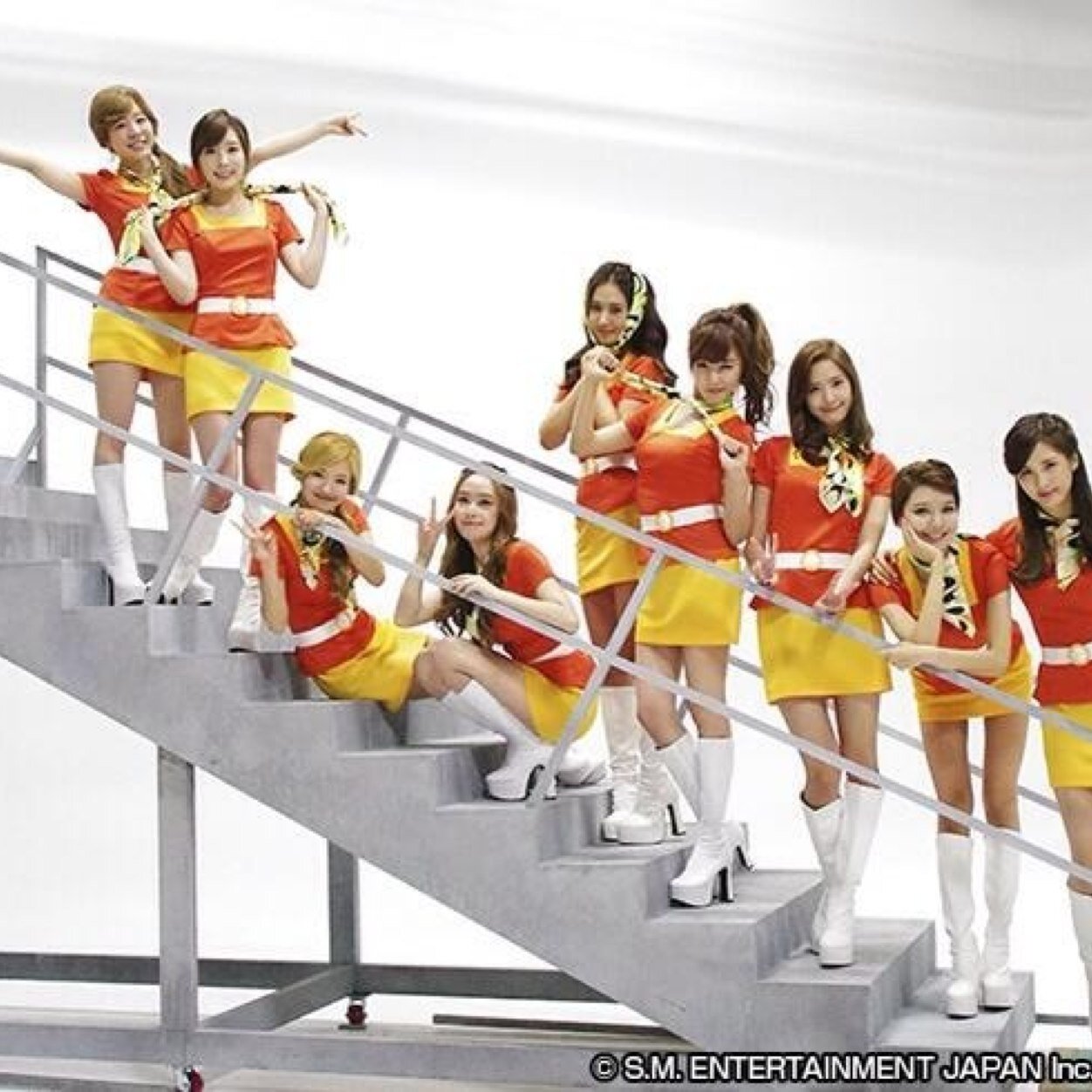 SNSD (소녀시대) Girls' Generation FanBase Indonesia. The power of 9! \m/