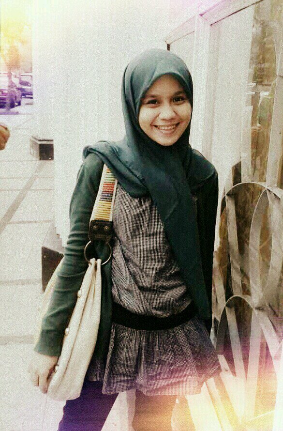 rahmamei's profile picture. ❤ Bandung Institute of Tourism ● Red ● Indaars❤