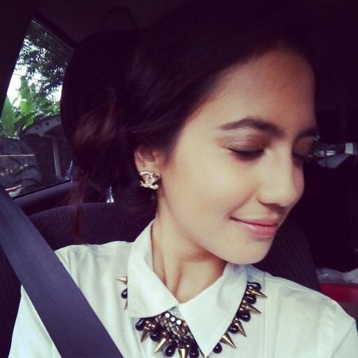 teripev's profile picture. pevita cleo eileen pearce ©1992 [BEAR BOX]