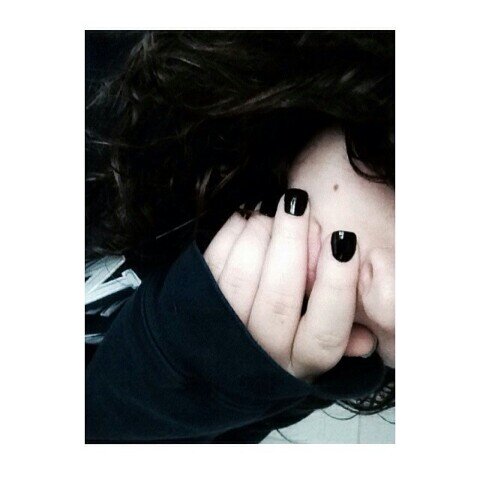 Rota, sin alma.
