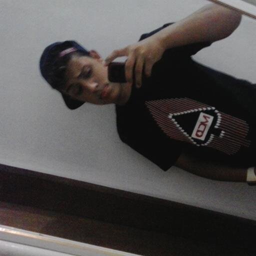 amo curtição e um monte de kit , funk e pagode , e futebol