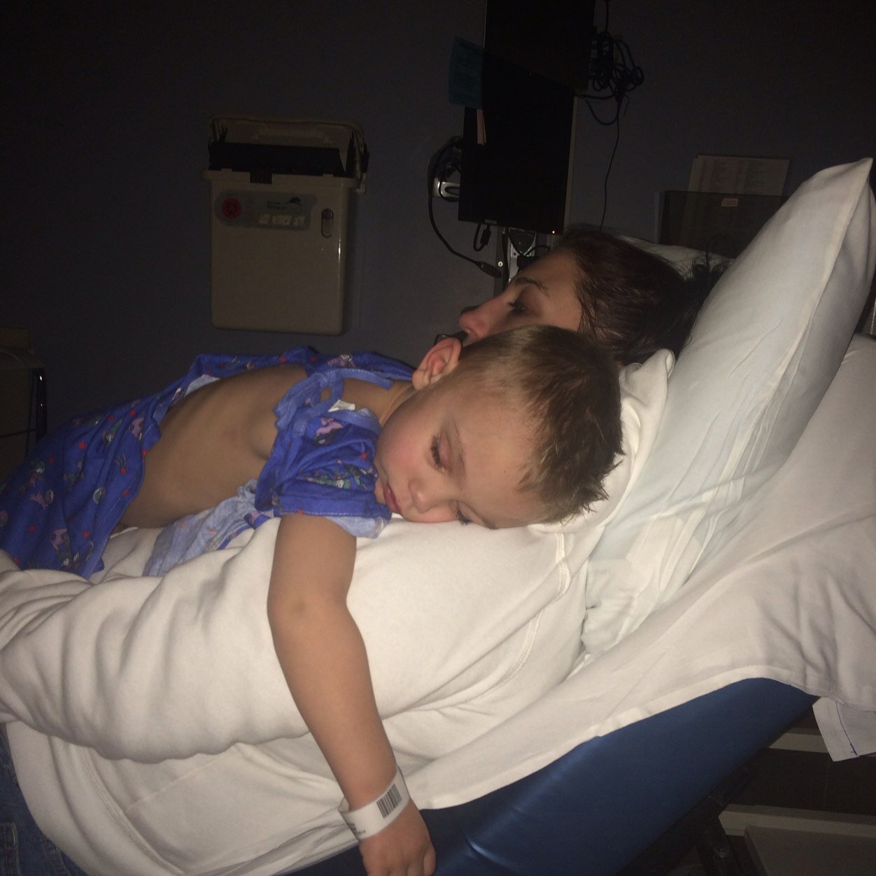 I am a dad and Idc if you like me or not. I love my son and my wife. They're both the greatest things in my life.