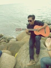 IrfanSadhera's profile picture. Gila bola _ cinta musik♬... HALLAMADRID.... standupcomedy..