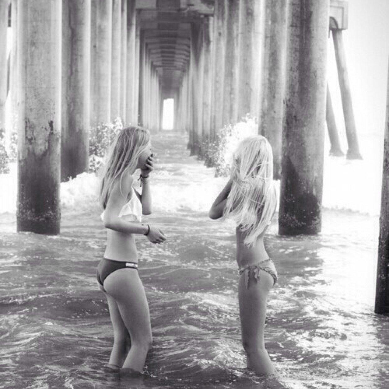 Blondies. Tan. Pink. Beach babes. Summer. Its better to show up late than ugly. ✨