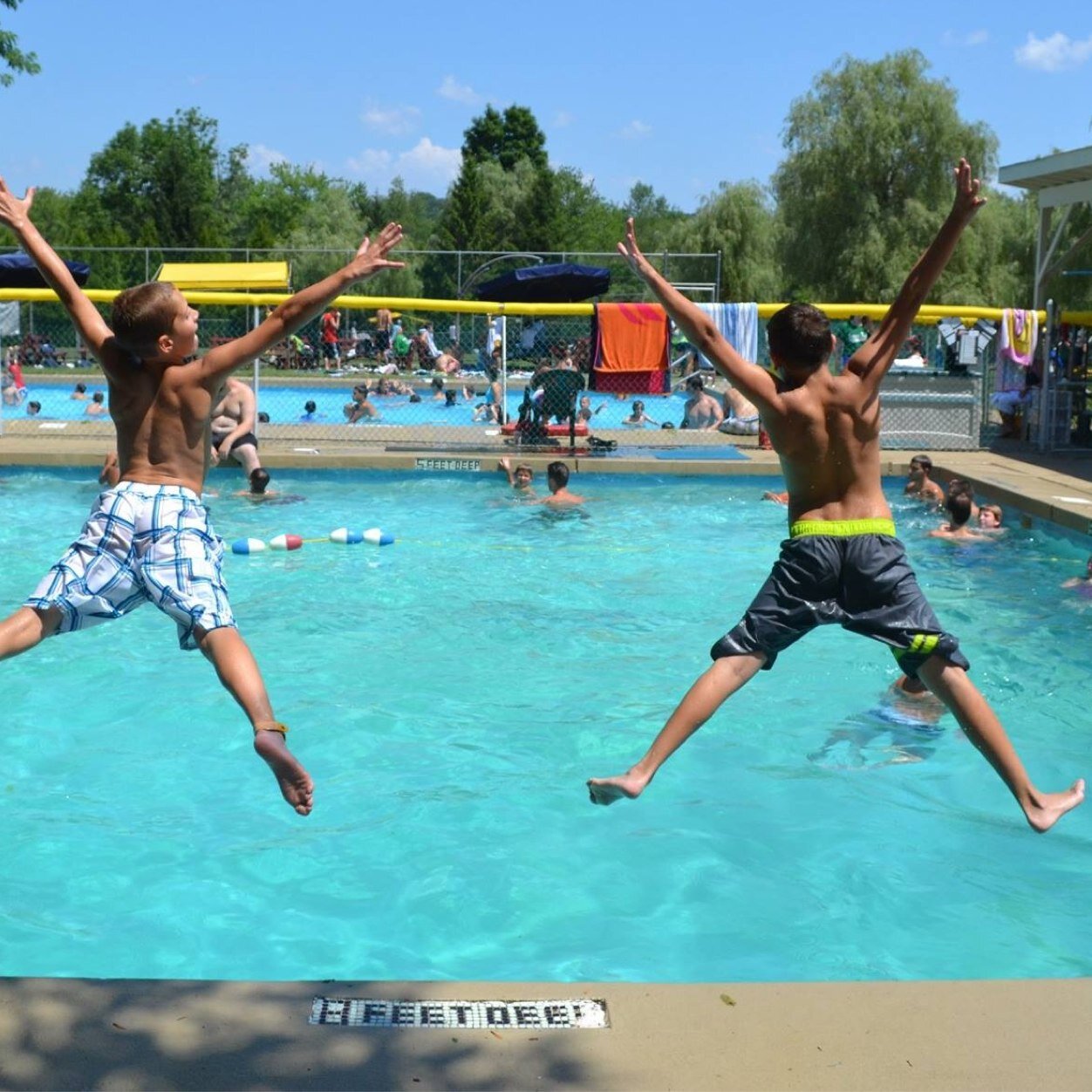 The Summer Trails Traditional Day Camp Program for children ages 3-14 is the definition of fun! Call us today set up a private tour 914.245.1776