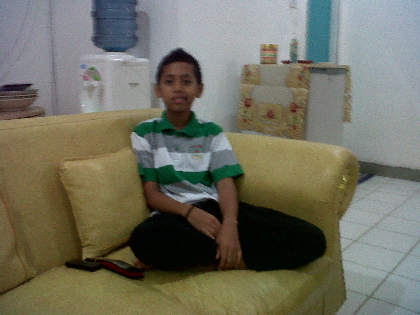 Hey guys..... Please follow me
Because I need followers.... 
            *OK* 
     *..THANKS FOR JOIN..*