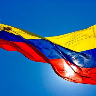 Una amante de la naturaleza y la belleza de mi Pais al que les exijo amor y respeto! seas del color que seas!