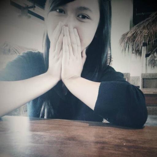 slallu tersenyum, meskipun hati menangis,, :)