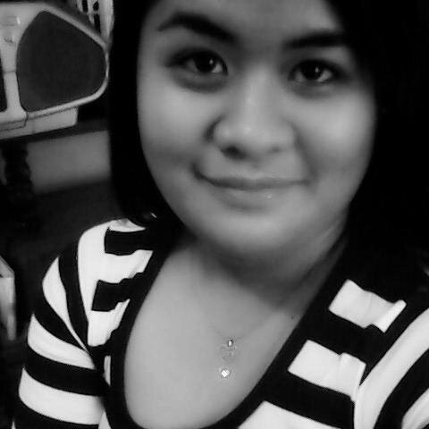 Im'a joyful and sweet person.. but sometimes im sensitive :-)) follow me and i'll follow u back :-))