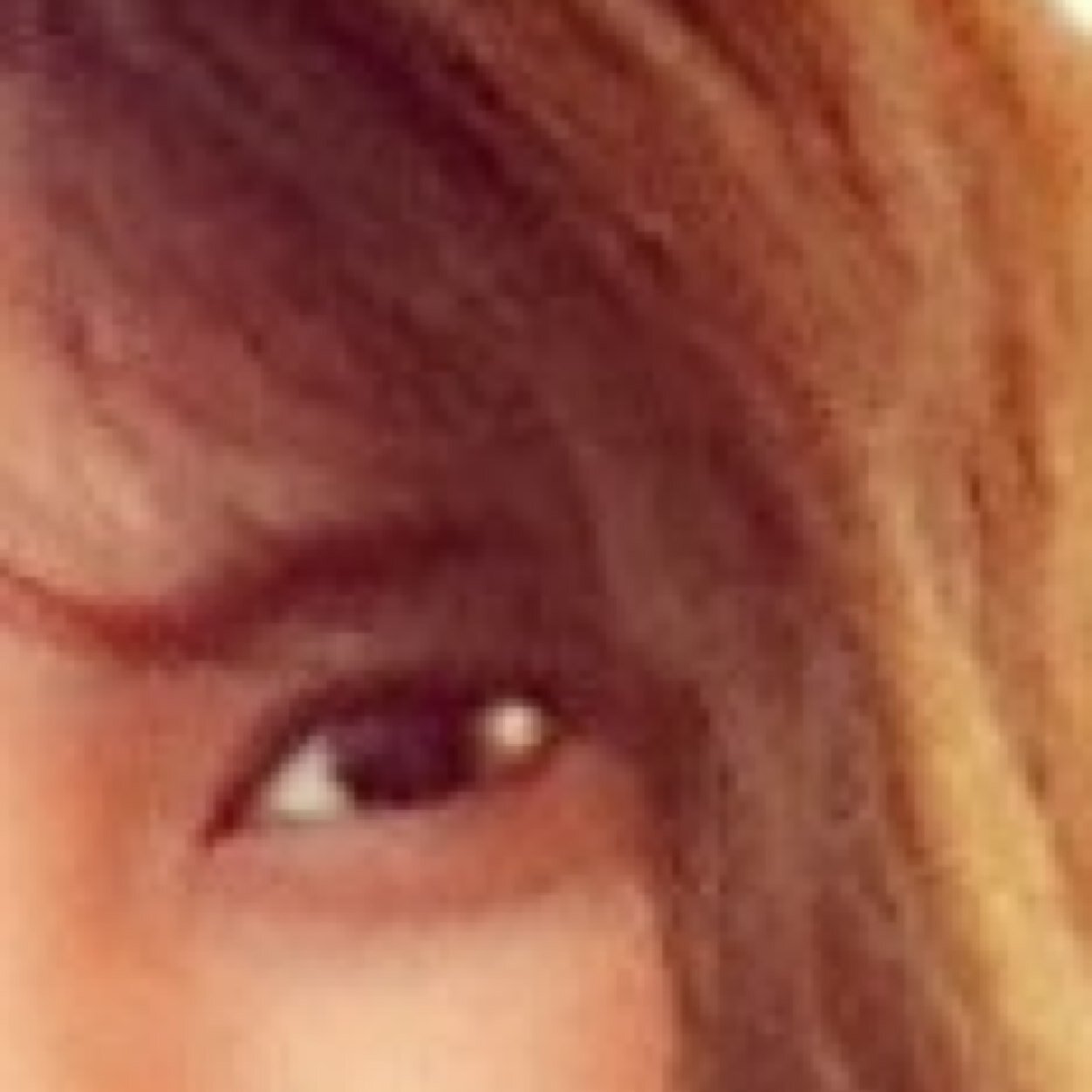 rain fans, rainbow chaser, ice cream freak, puzzle addict, book collector, amateur chef, love kids, and good listener. Just live my life to the fullest.