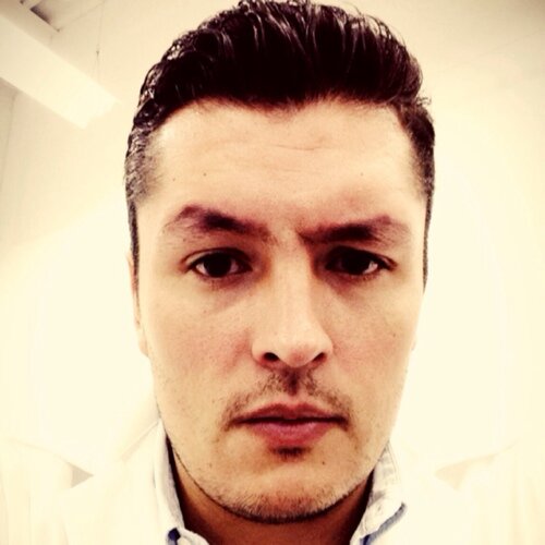 apple lover, kind of geek, real madrid fan, santos laguna fan, mechatronic engineer