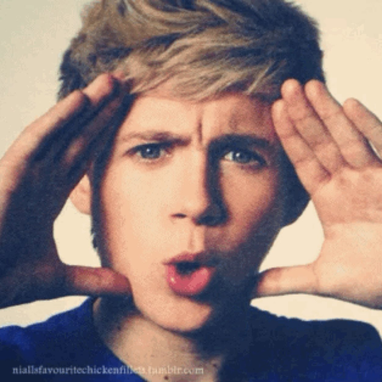 ♡ She gave ya a free follow ♡ @undress_harry