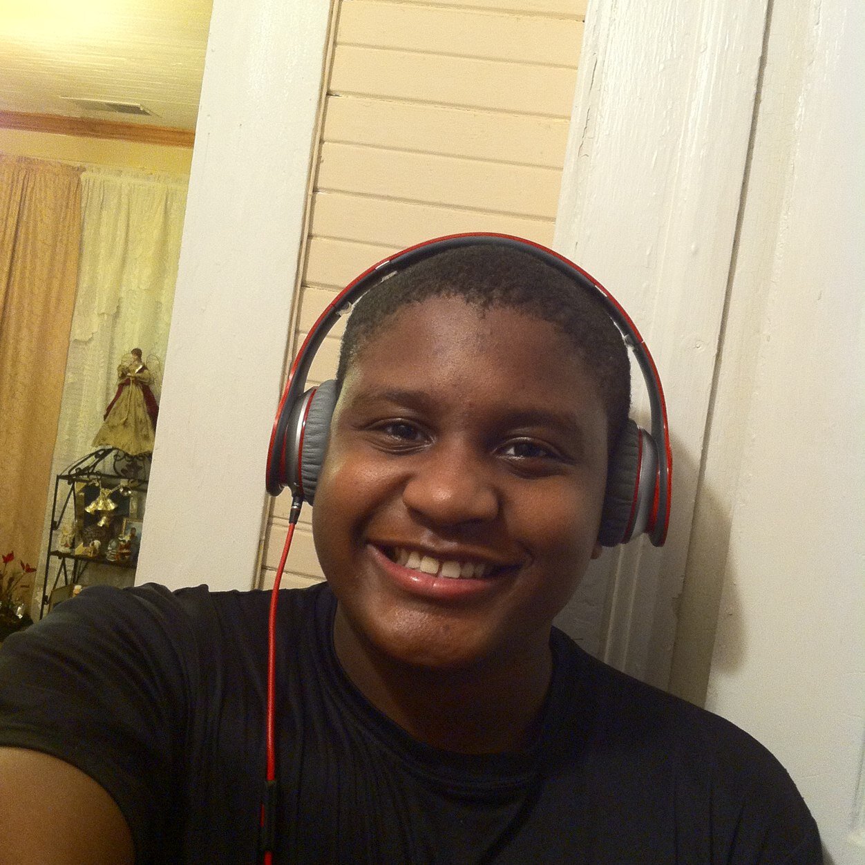 My Name is Monte Follow me on Instagram and Vine @Monte2kb