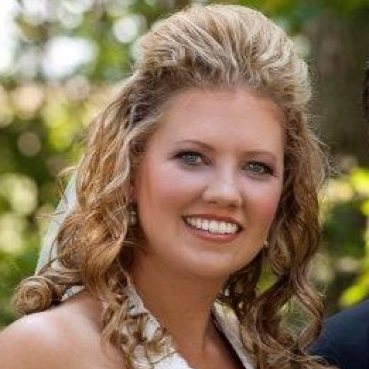 HollyDoud's profile picture. Production Specialist at A&B Business Solutions