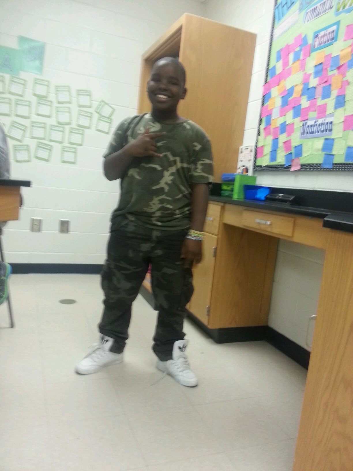 1_trez's profile picture. kik me Trez_Vereen