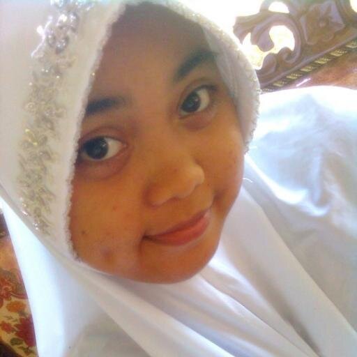 ibadah itu dilakukan dengan indah bila dibungkus dengan keikhlasan