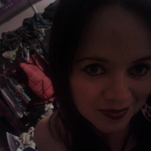 63Sharis's profile picture. adicta a la lectura, gusto por el rock, el arte y la poesia.