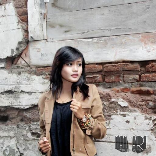 tuhan hanya dia yang selalu ada biarkan aku memasuki pintu hatinya .