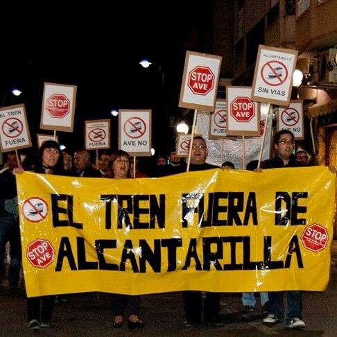 Plataforma ciudadana que exige que las vías del tren salgan fuera del casco urbano de Alcantarilla. No al AVE por Las Tejeras. Exigimos SOLUCIÓN.