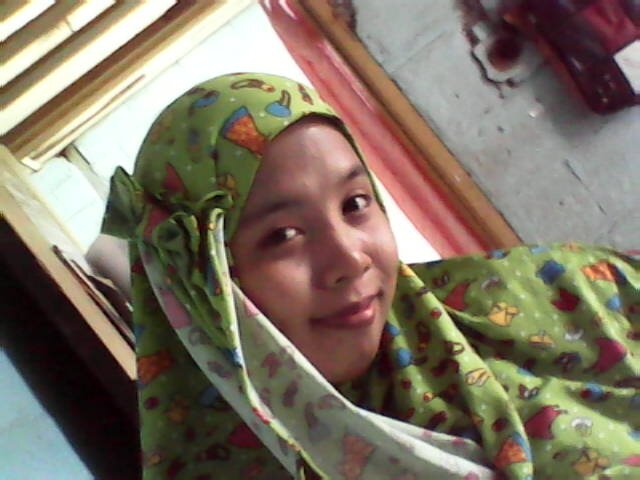 Mencari sosok suami bukan mencari pacar••yg penting dia setia dan selalu syg sama aku dan yg penting dia  mau menerima aku apa adanya dunia dan akhirat amiiin♥♥
