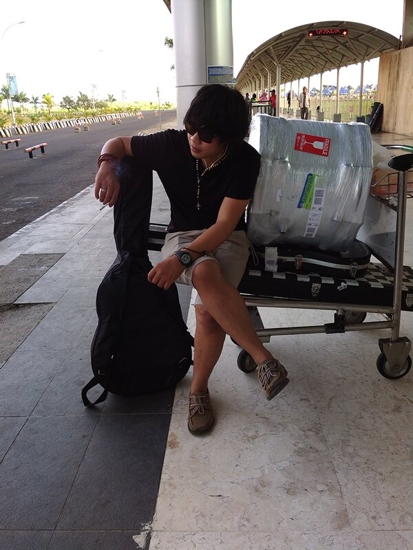 i play all sort of music ... and i really like a crunchy tone with clarity on it.. @kanan5_bali guitarist..  ♥ Treanika Gbu all
  http://t.co/5TsXiEkIG1