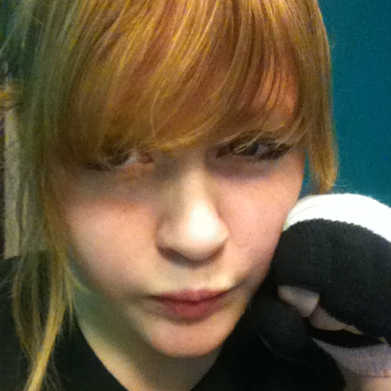 Im a brittish girl that loves anime! I also like watching youtube video's (dan sweeto, amazing phil, danisnotonfire, bubz, etc!) i like to sing, run and draw! X