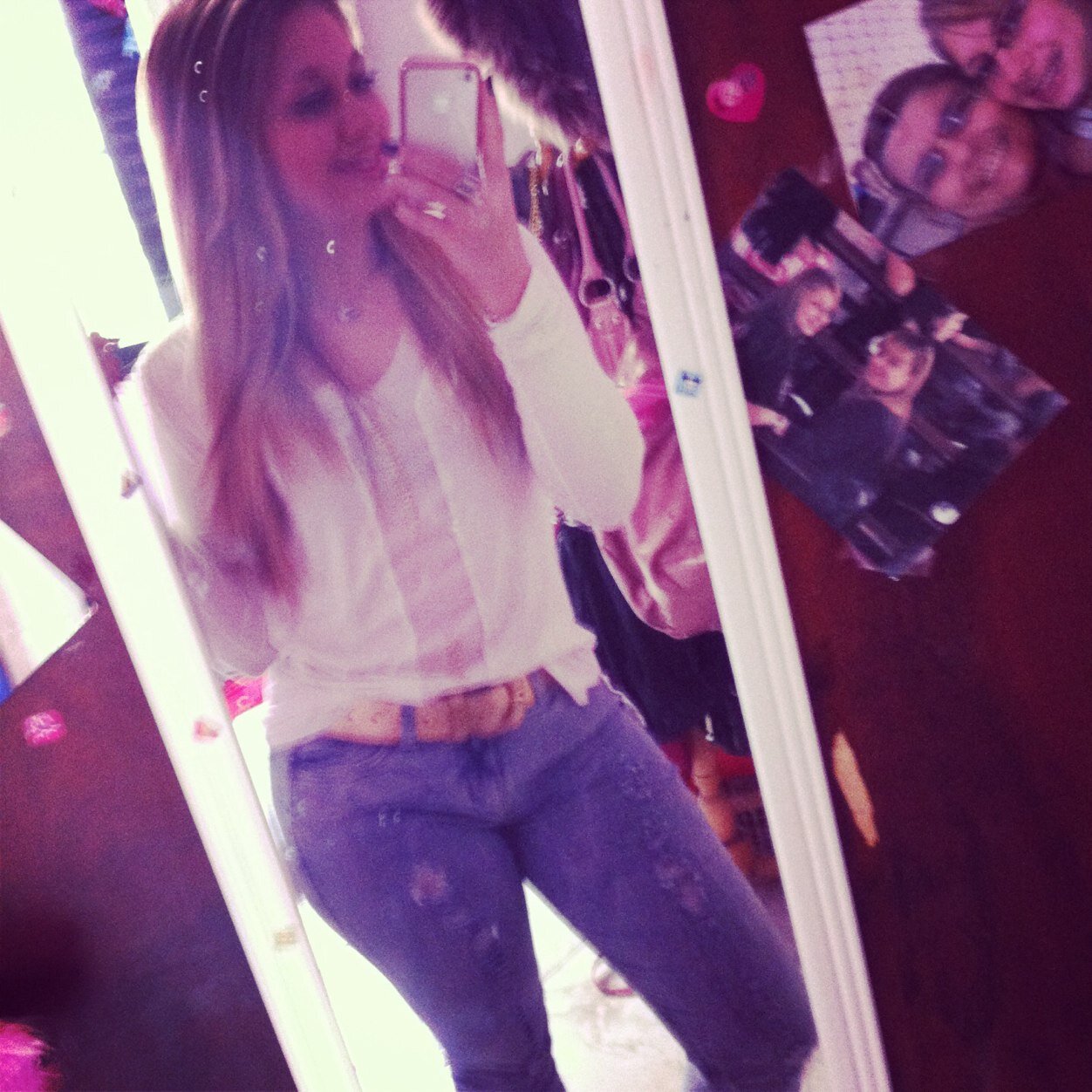 Quem se descreve se limita ;*