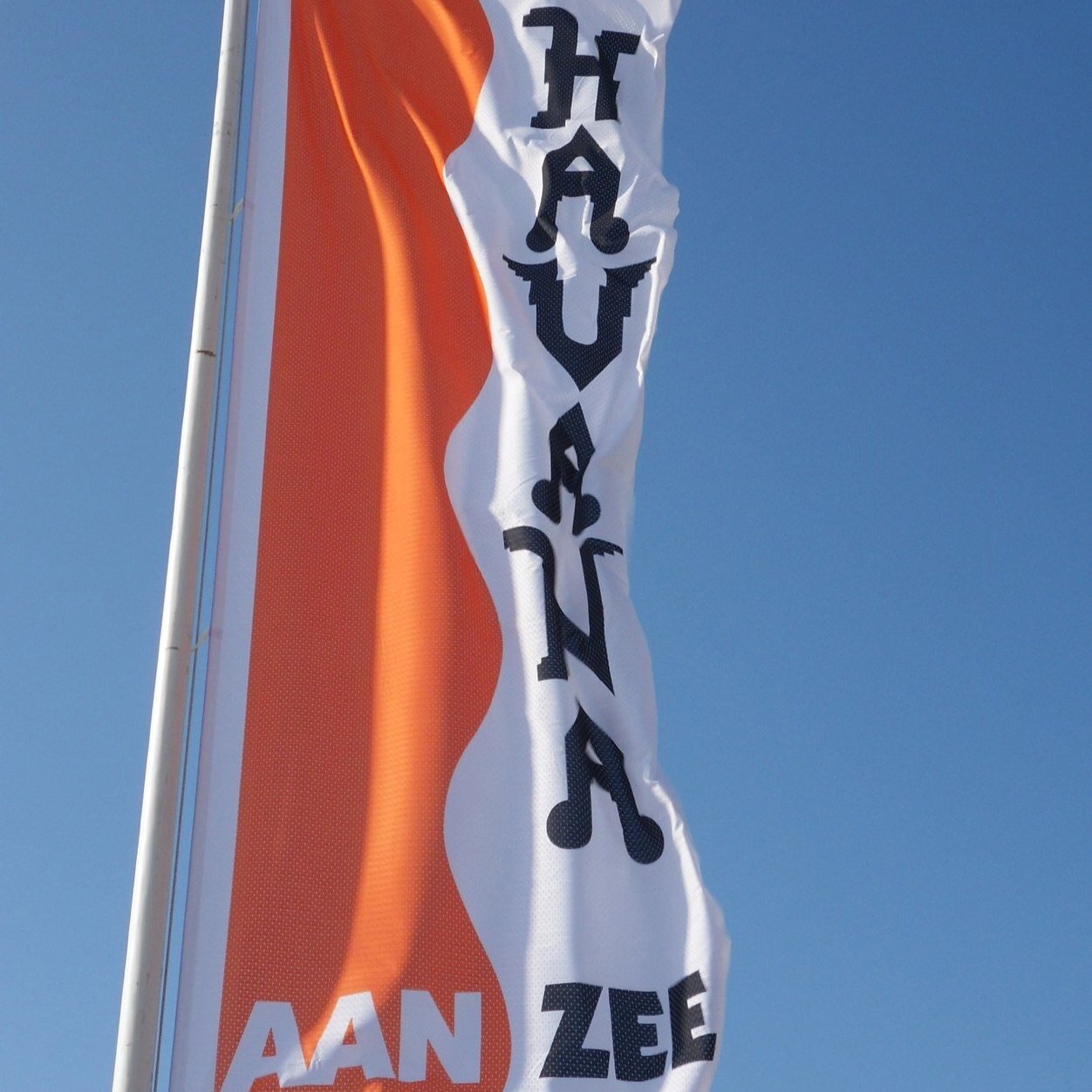 Havana aan Zee is een relaxte beachclub aan het brede zandstrand van Zandvoort. Geopend van medio februari tot medio oktober. http://t.co/UFd2PzjgAS
